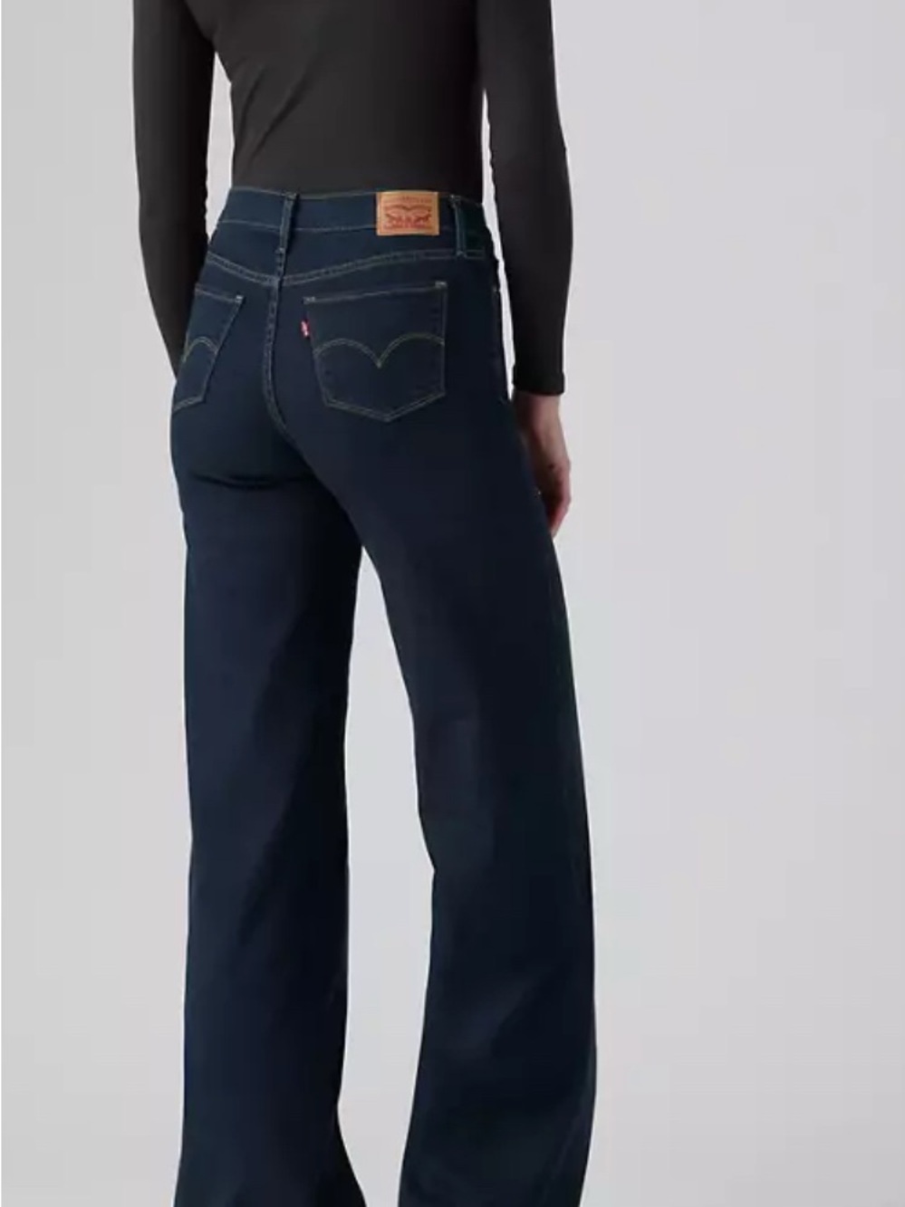 👖Levi’s 318 Shaping Wide Leg Jeans — Dark Rinse, Sz 28